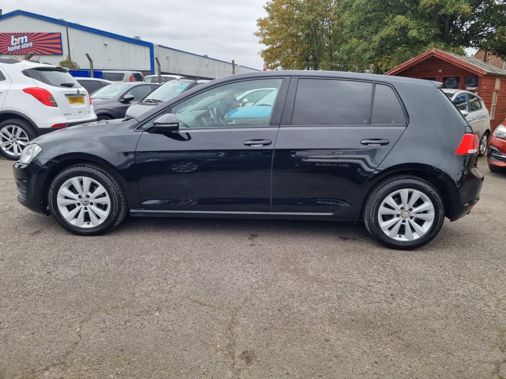 Used Volkswagen Golf 2013 for sale - 76190794: Photo 2
