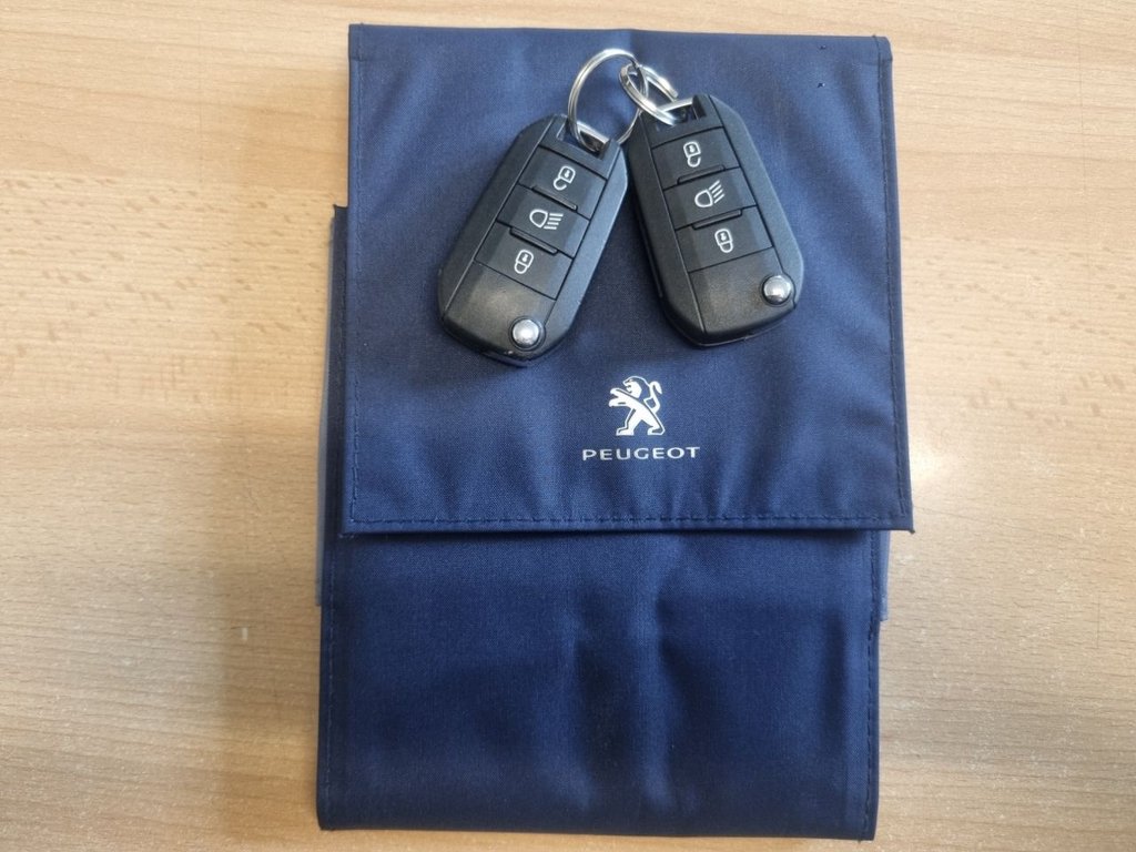 Used Peugeot 2008 2018 for sale - 77770470: Photo 6