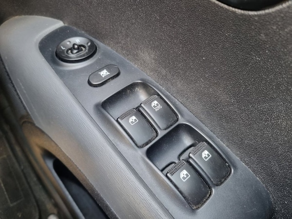 Used Hyundai i10 2011 for sale - 75432568: Photo 13