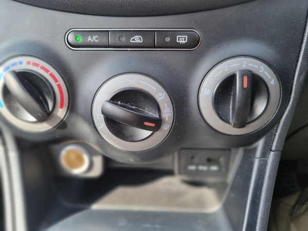 Used Hyundai i10 2011 for sale - 75432568: Photo 16