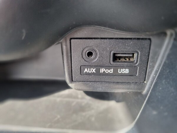 Used Hyundai i10 2011 for sale - 75432568: Photo 17