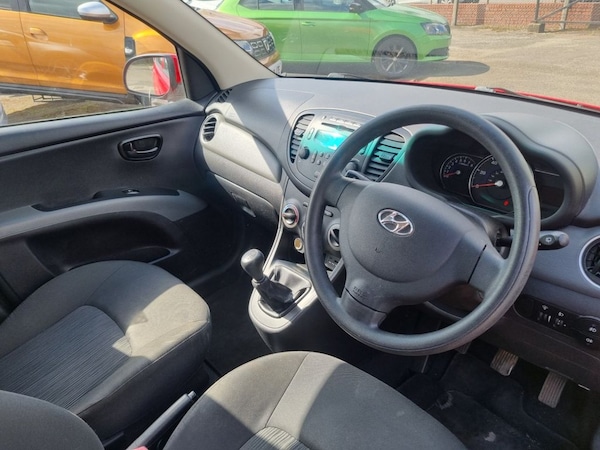 Used Hyundai i10 2011 for sale - 75432568: Photo 8