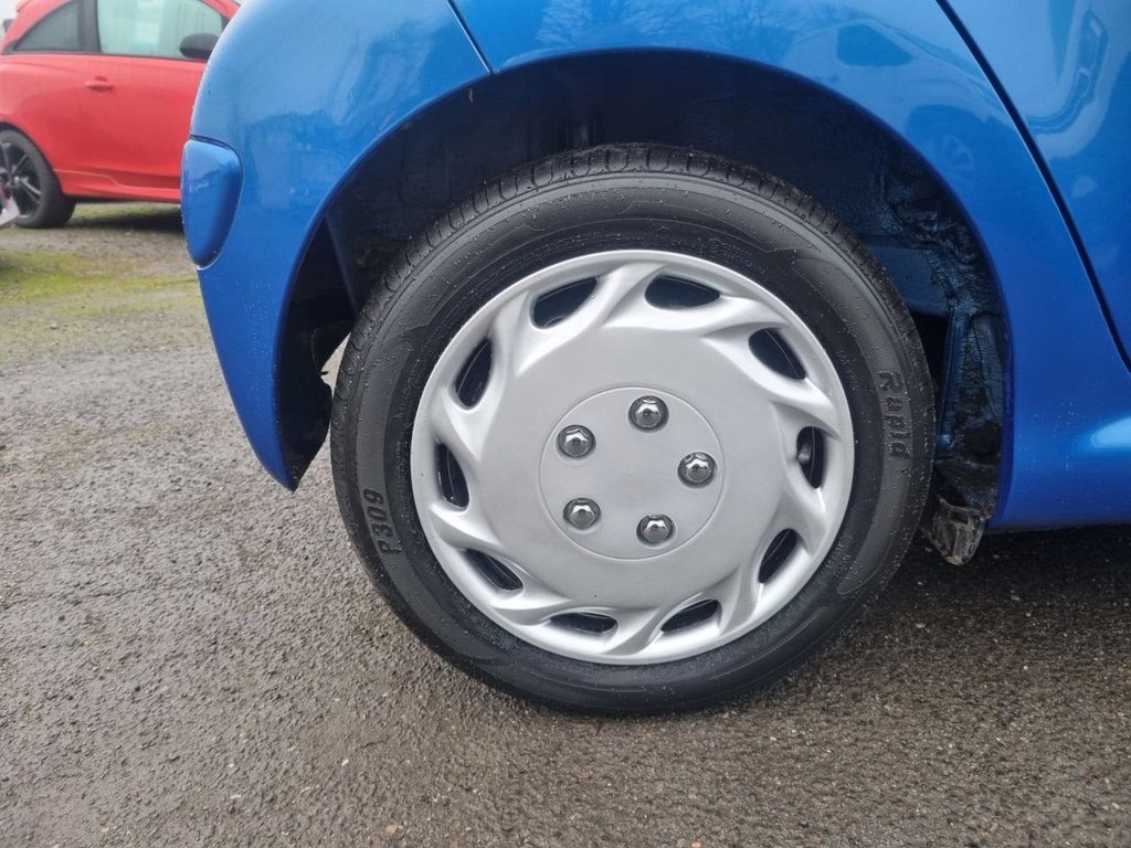 Used Toyota AYGO 2010 for sale - 76973185: Photo 7