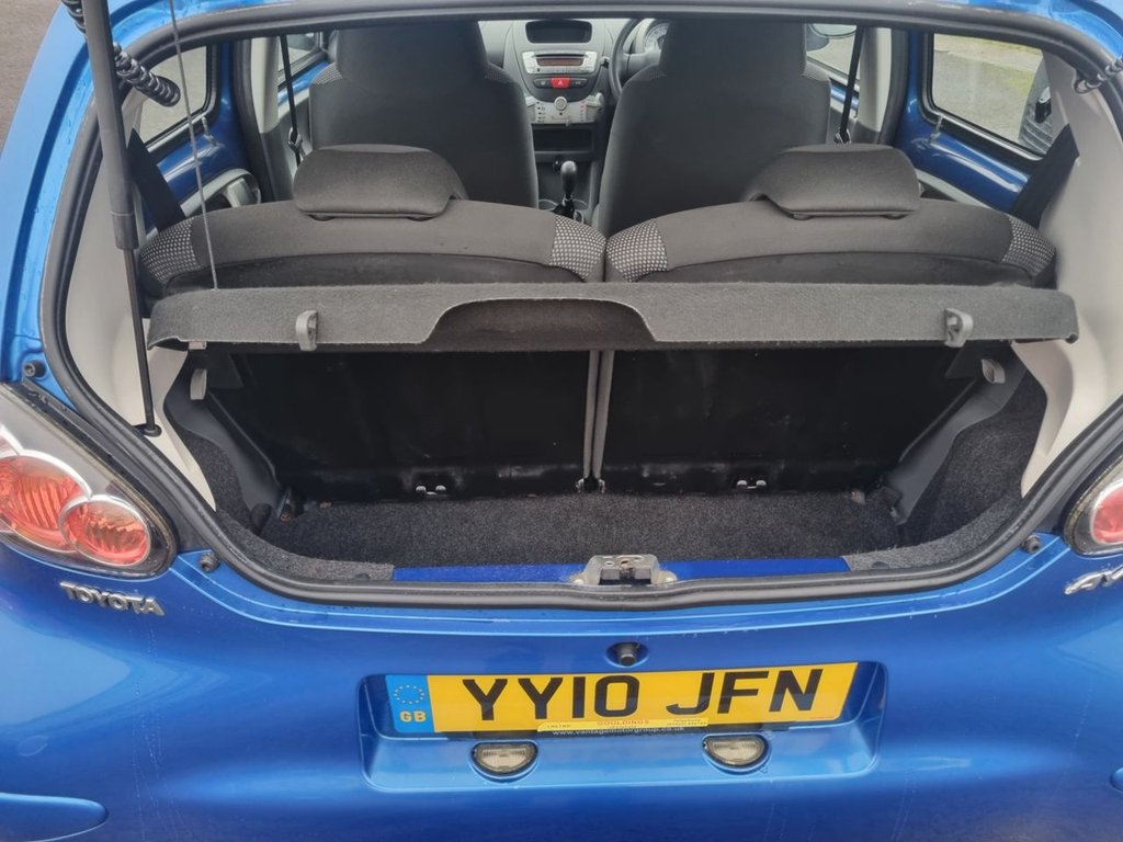 Used Toyota AYGO 2010 for sale - 76973185: Photo 8