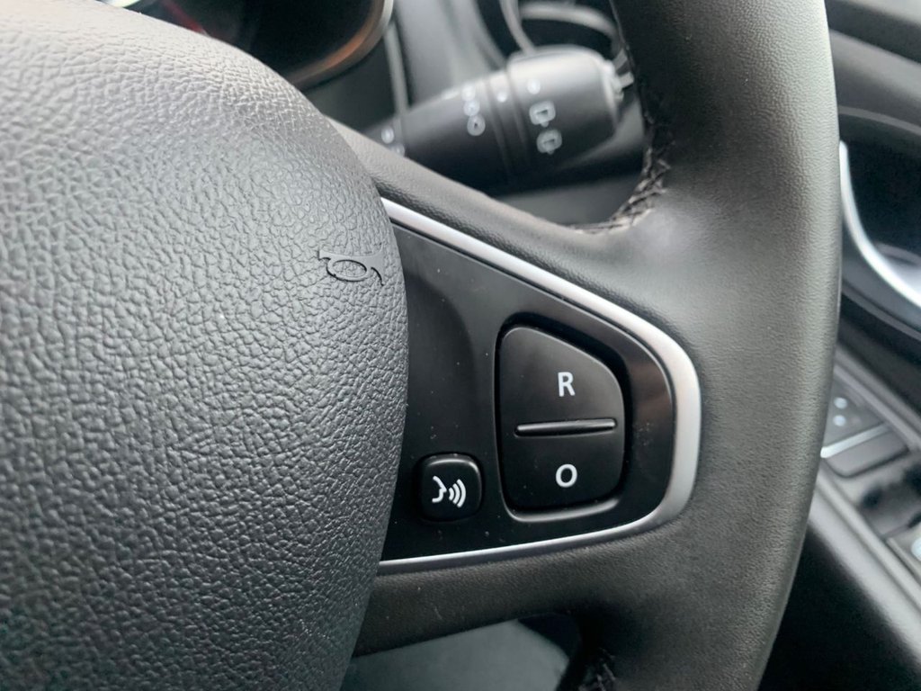 Used Renault Clio 2017 for sale - 76429738: Photo 14