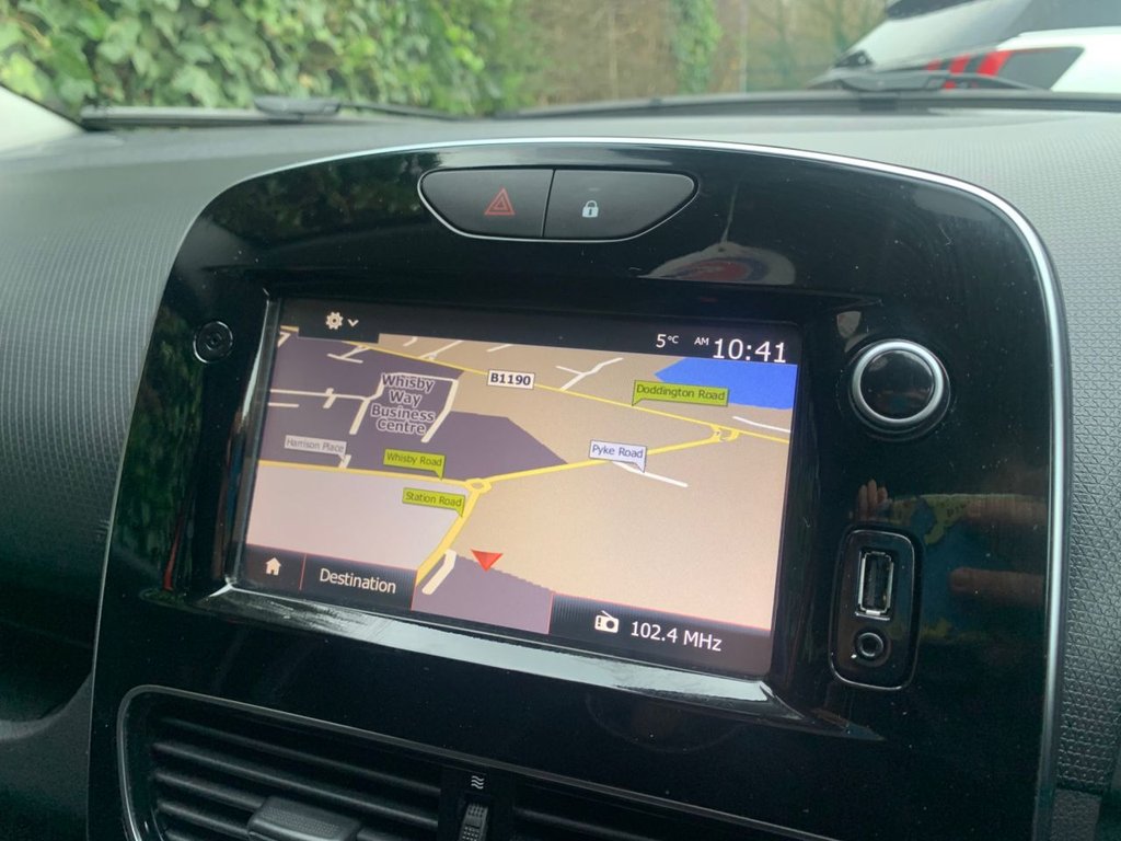 Used Renault Clio 2017 for sale - 76429738: Photo 17