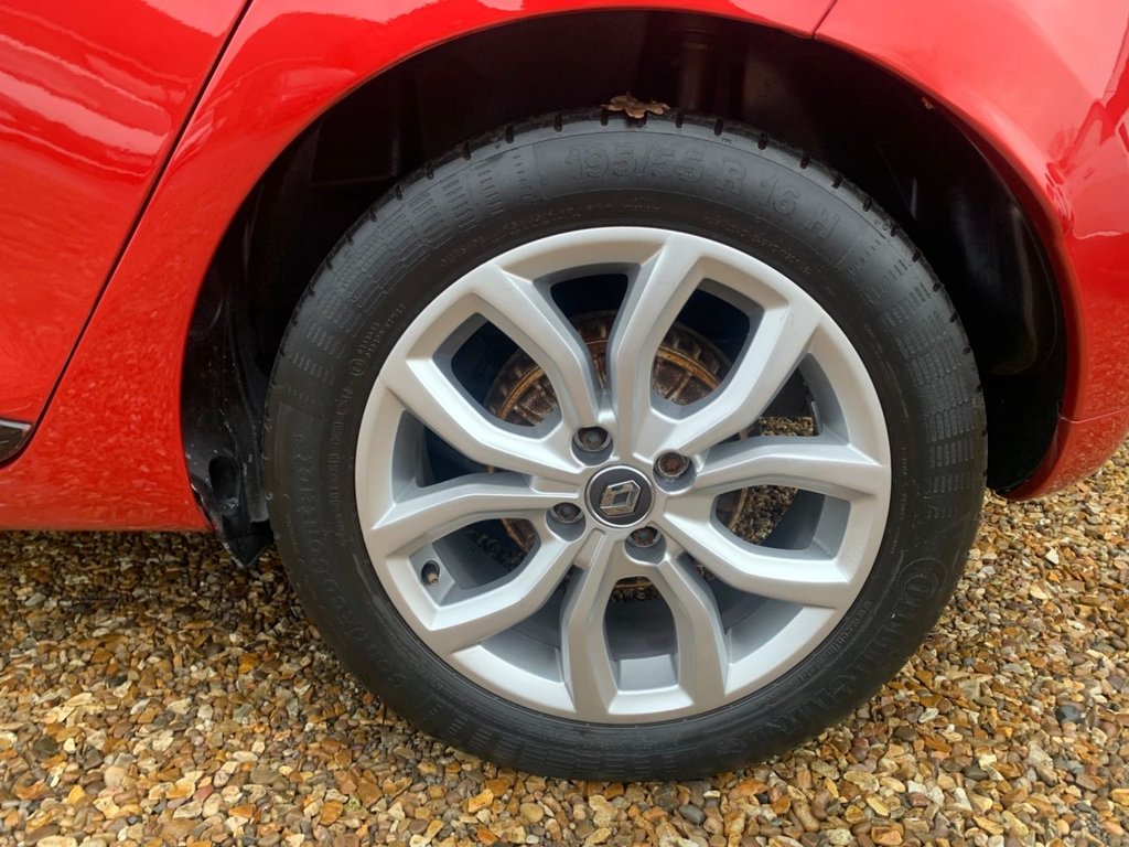 Used Renault Clio 2017 for sale - 76429738: Photo 38