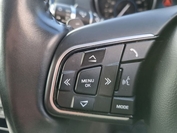 Used Jaguar XE 2016 for sale - 74756750: Photo 22