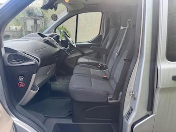 Used Ford Tourneo Custom 2015 for sale - 78347612: Photo