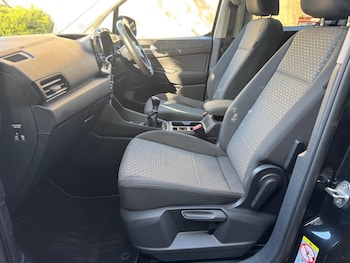 Used Ford Tourneo Connect 2022 for sale - 78361536: Photo