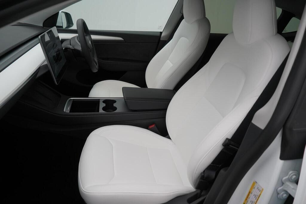 Used Tesla Model Y 2025 for sale - 76399199: Photo 3