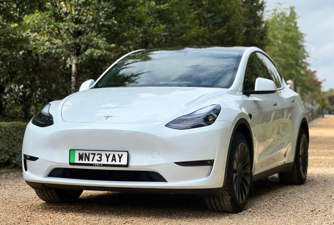 Used Tesla Model Y 2023 for sale - 76612802: Photo 2