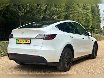 Used Tesla Model Y 2023 for sale - 77084442: Photo