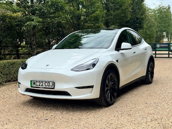 Used Tesla Model Y 2022 for sale - 76094239: Photo 2