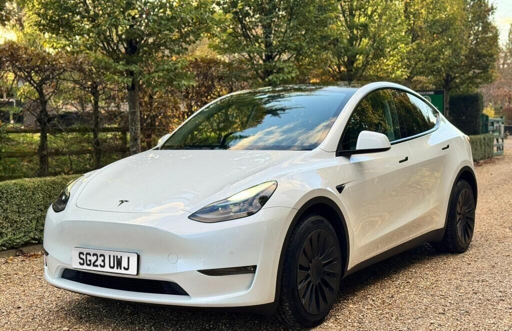Used Tesla Model Y 2023 for sale - 76563277: Photo 2