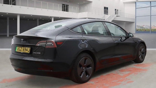 Used Tesla Model 3 2022 for sale - 76109078: Photo 3