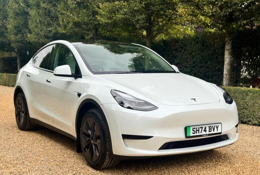 Used Tesla Model Y 2024 for sale - 76562071: Photo 2