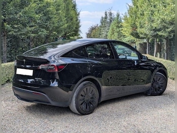 Used Tesla Model Y 2025 for sale - 76136887: Photo 3