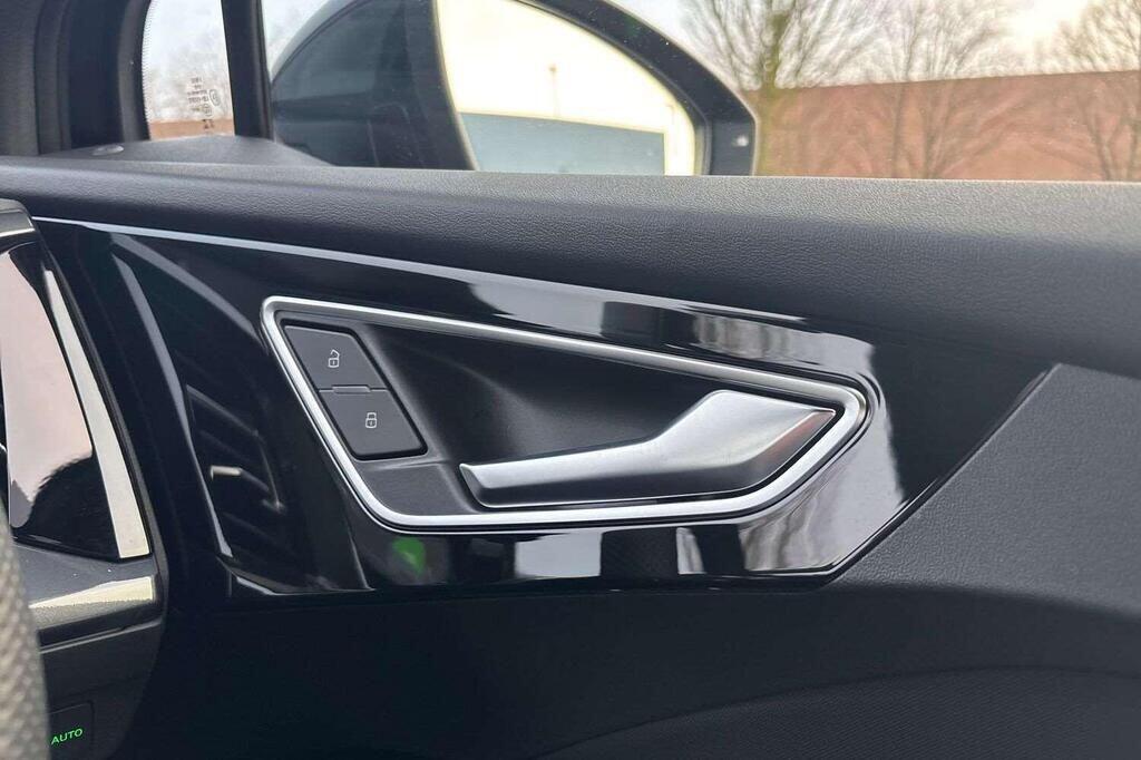 Used Audi Q4 e-tron 2025 for sale - 78128170: Photo 26