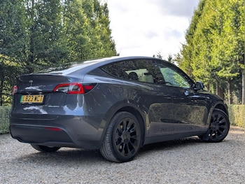 Used Tesla Model Y 2023 for sale - 75493884: Photo