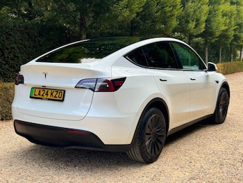 Used Tesla Model Y 2024 for sale - 79621332: Photo