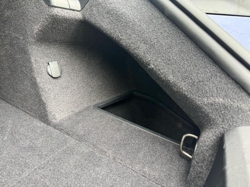 Used Porsche Taycan for sale - 76700921: Photo 27