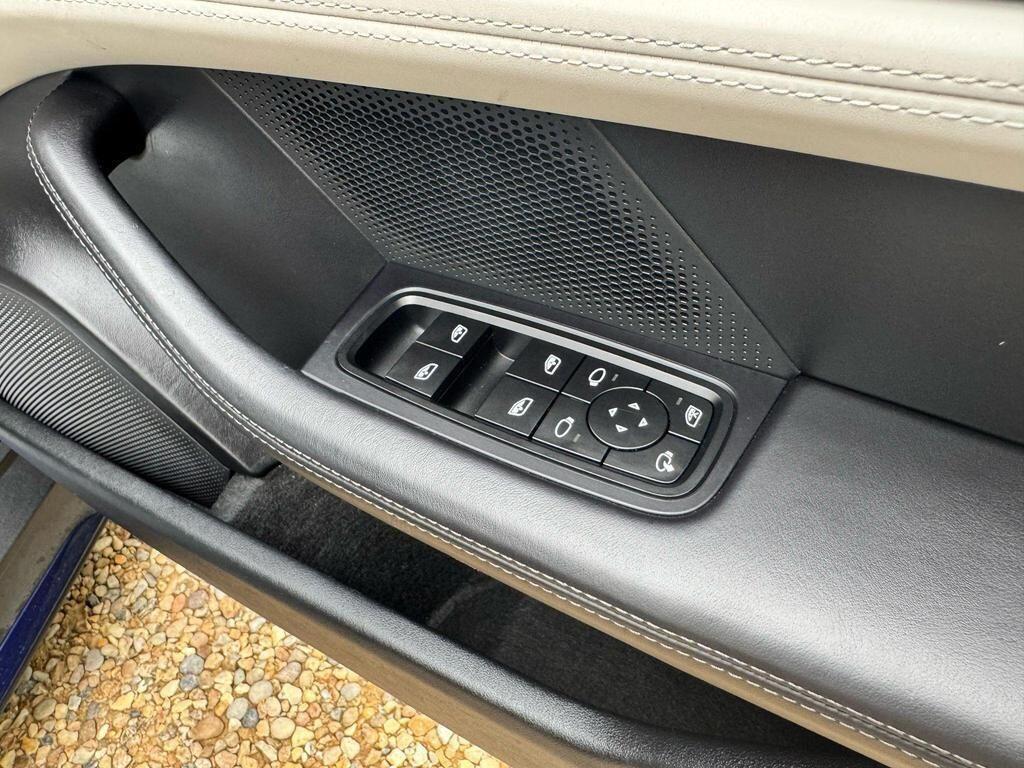 Used Porsche Taycan for sale - 76700921: Photo 30