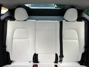 Used Tesla Model Y 2024 for sale - 79669990: Photo