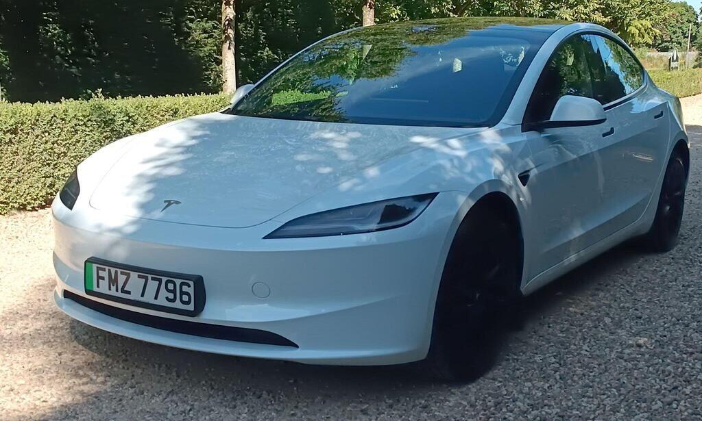 Used Tesla Model 3 for sale - 76440605: Photo 2