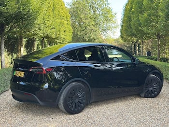 Used Tesla Model Y 2025 for sale - 79808069: Photo