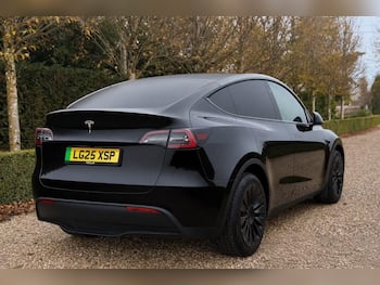 Used Tesla Model Y 2025 for sale - 79669391: Photo