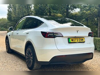 Used Tesla Model Y 2023 for sale - 76702005: Photo