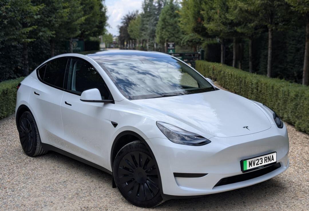 Used Tesla Model Y 2023 for sale - 76976372: Photo 2