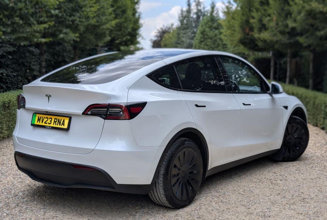 Used Tesla Model Y 2023 for sale - 76976372: Photo 3