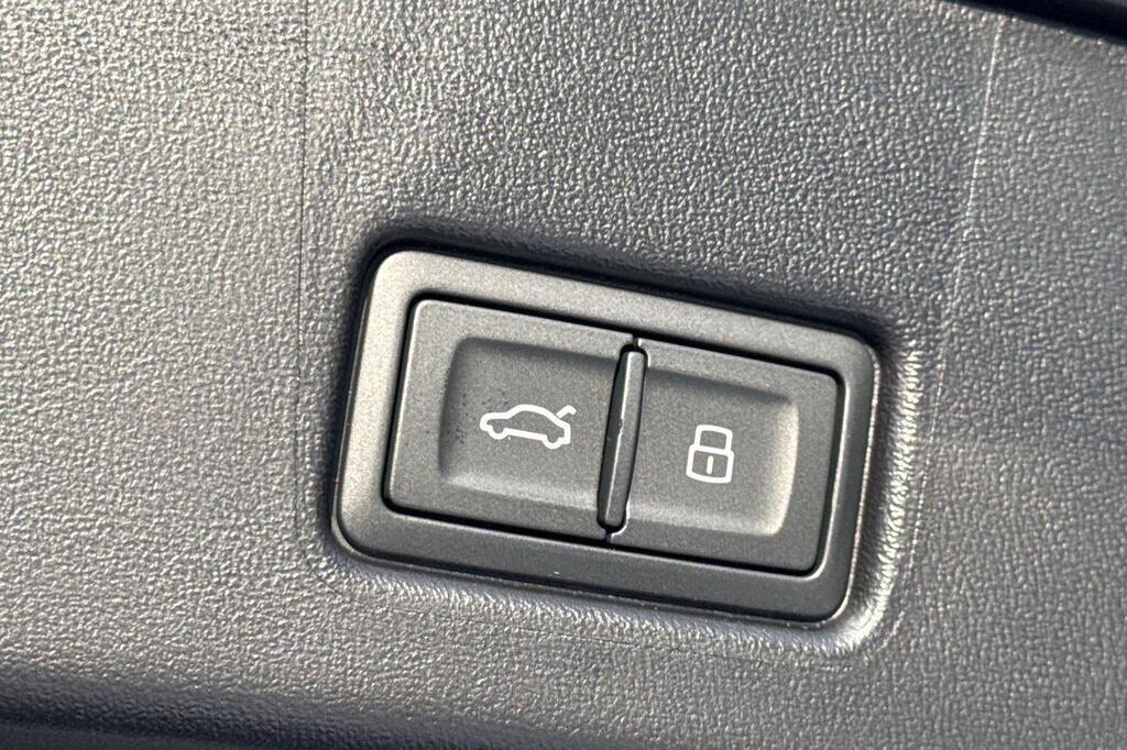 Used Audi Q4 e-tron for sale - 77970235: Photo 26