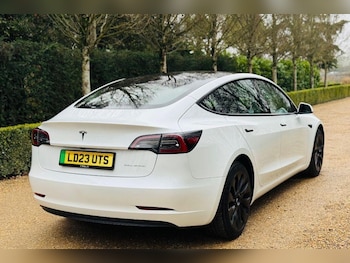 Used Tesla Model 3 2023 for sale - 78072518: Photo