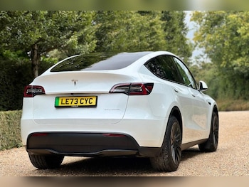 Used Tesla Model Y 2023 for sale - 77573998: Photo