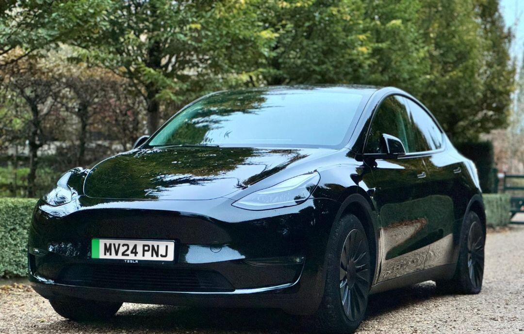 Used Tesla Model Y 2024 for sale - 76563275: Photo 2