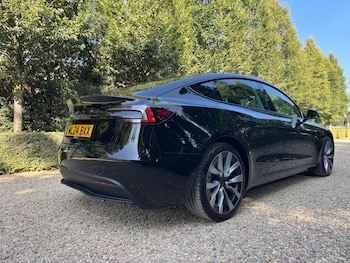 Used Tesla Model 3 2024 for sale - 75401848: Photo