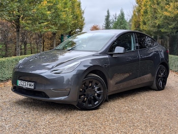 Used Tesla Model Y 2023 for sale - 76561794: Photo