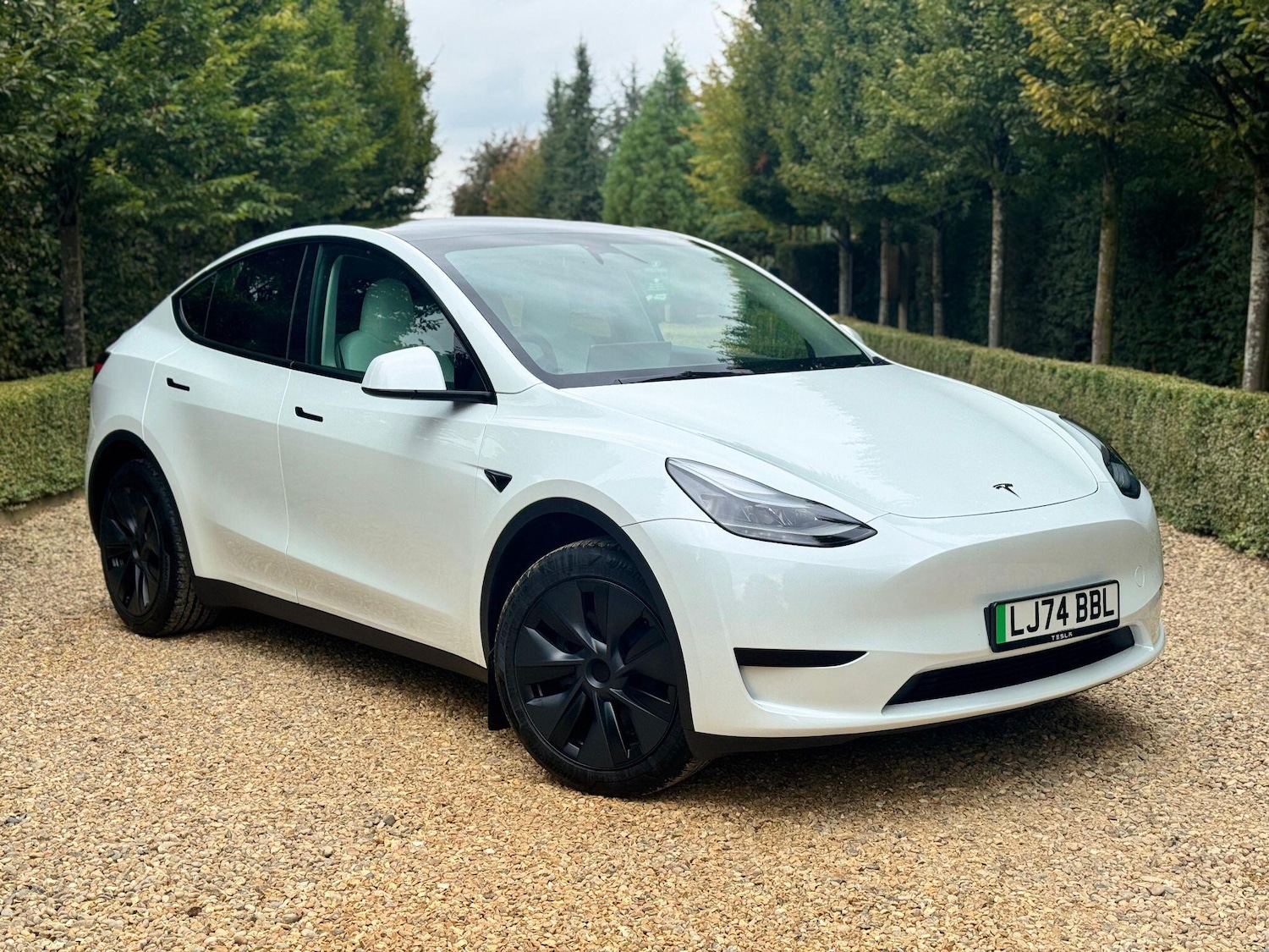 Used Tesla Model Y 2025 for sale - 76607689: Photo 30