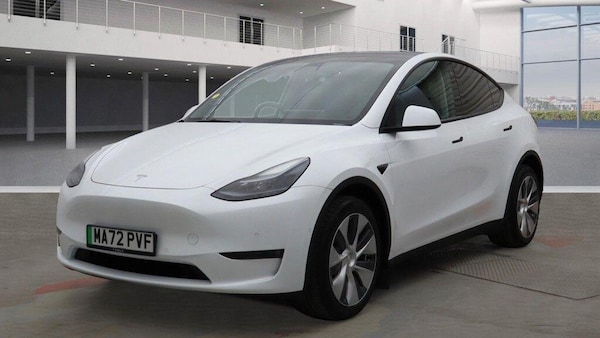 Used Tesla Model Y 2022 for sale - 76240032: Photo 2