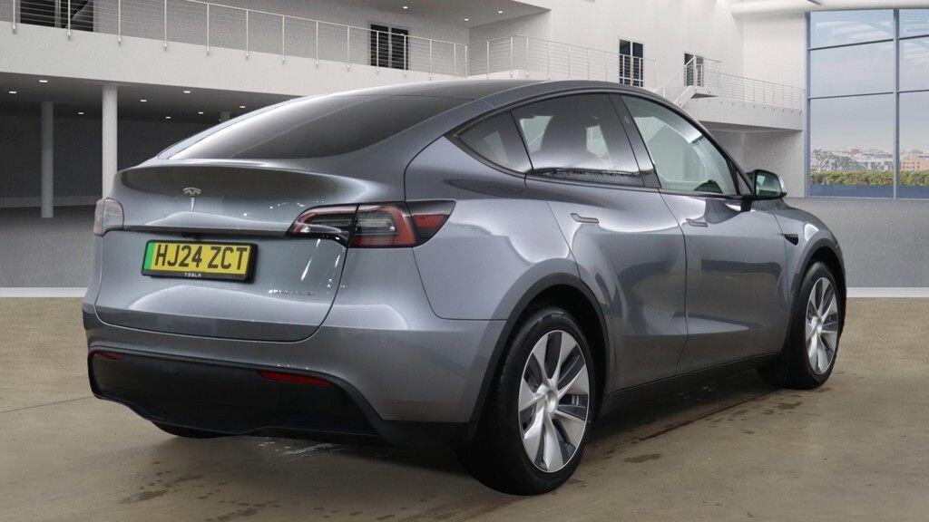 Used Tesla Model Y 2024 for sale - 76839696: Photo 4