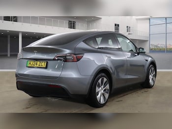Used Tesla Model Y 2024 for sale - 76839696: Photo