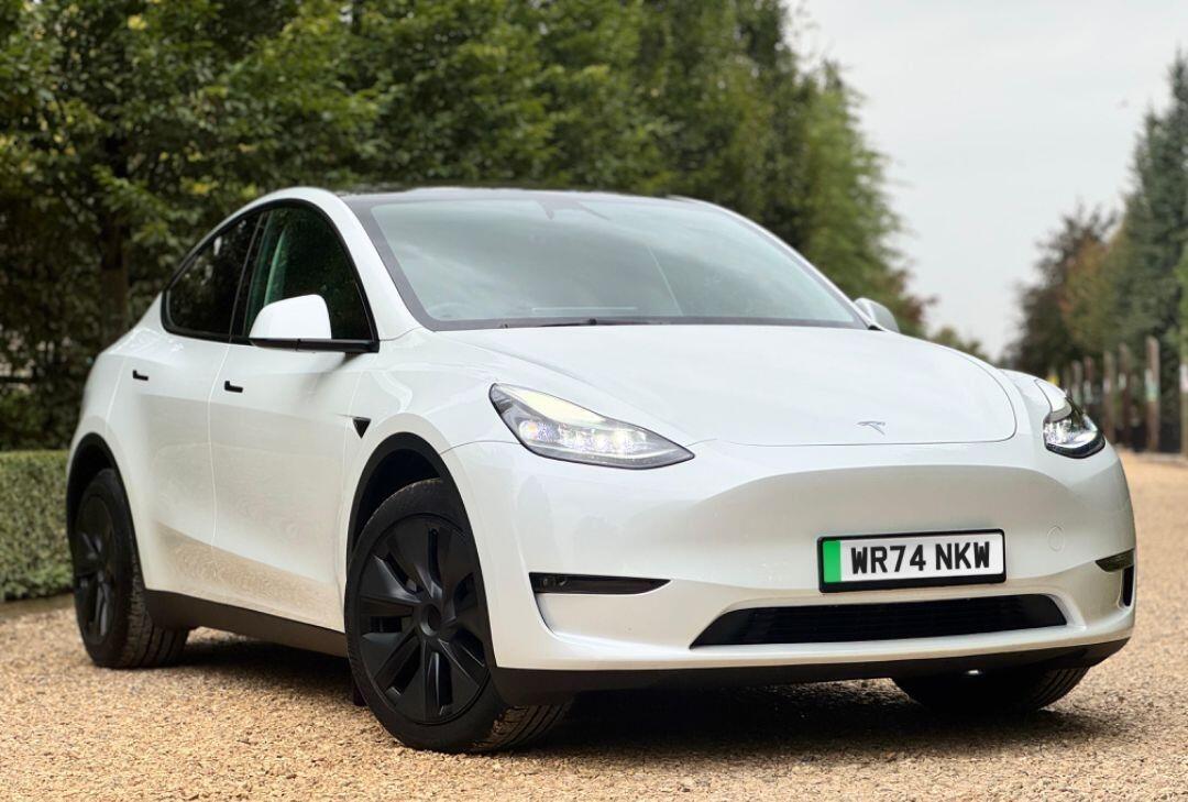 Used Tesla Model Y 2024 for sale - 76801137: Photo 2