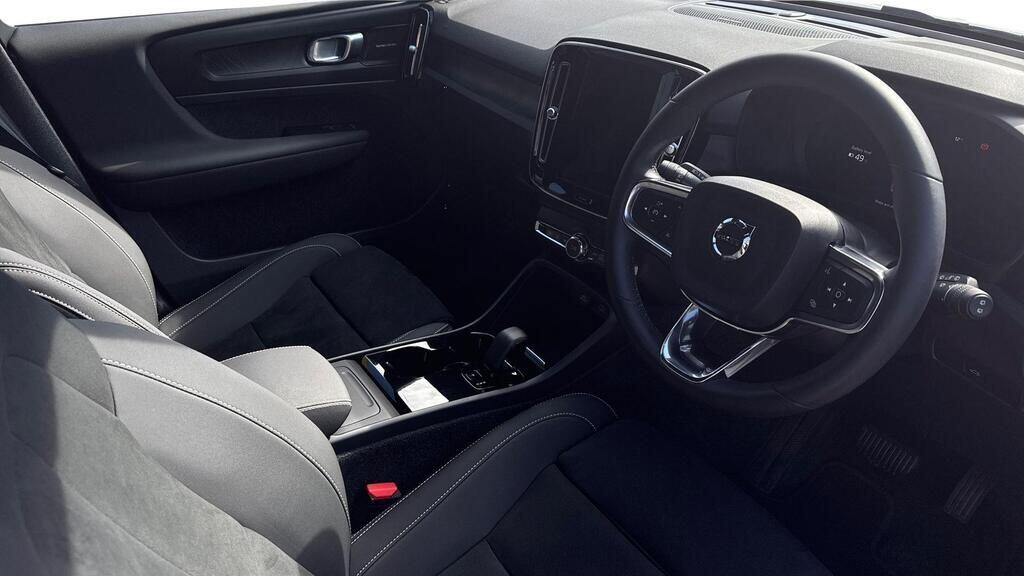 Used Volvo XC40 2024 for sale - 76032147: Photo 15