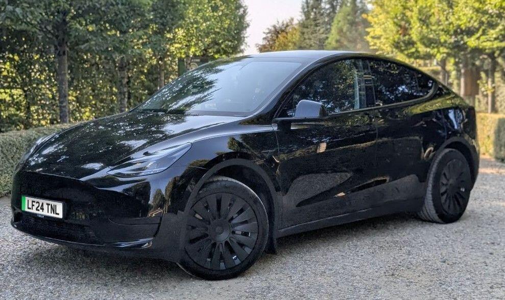 Used Tesla Model Y 2024 for sale - 77925225: Photo 2