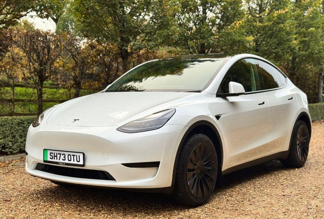 Used Tesla Model Y 2023 for sale - 77015445: Photo 2
