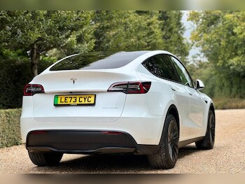 Used Tesla Model Y 2023 for sale - 77330389: Photo