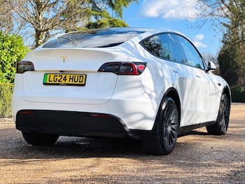 Used Tesla Model Y 2024 for sale - 79751200: Photo